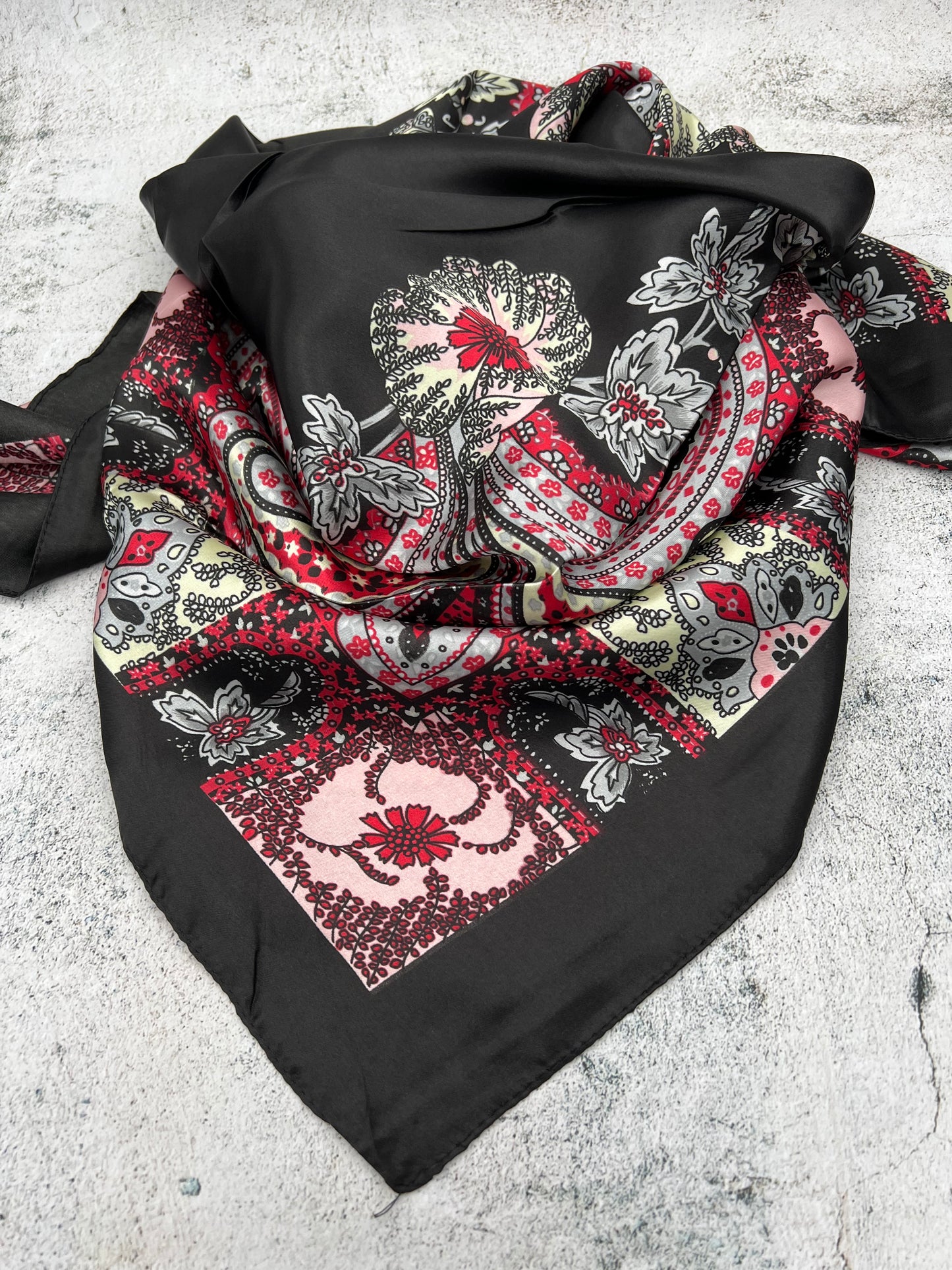 Black & Red Paisley Border - The Thrifty Cowgirl, Co.